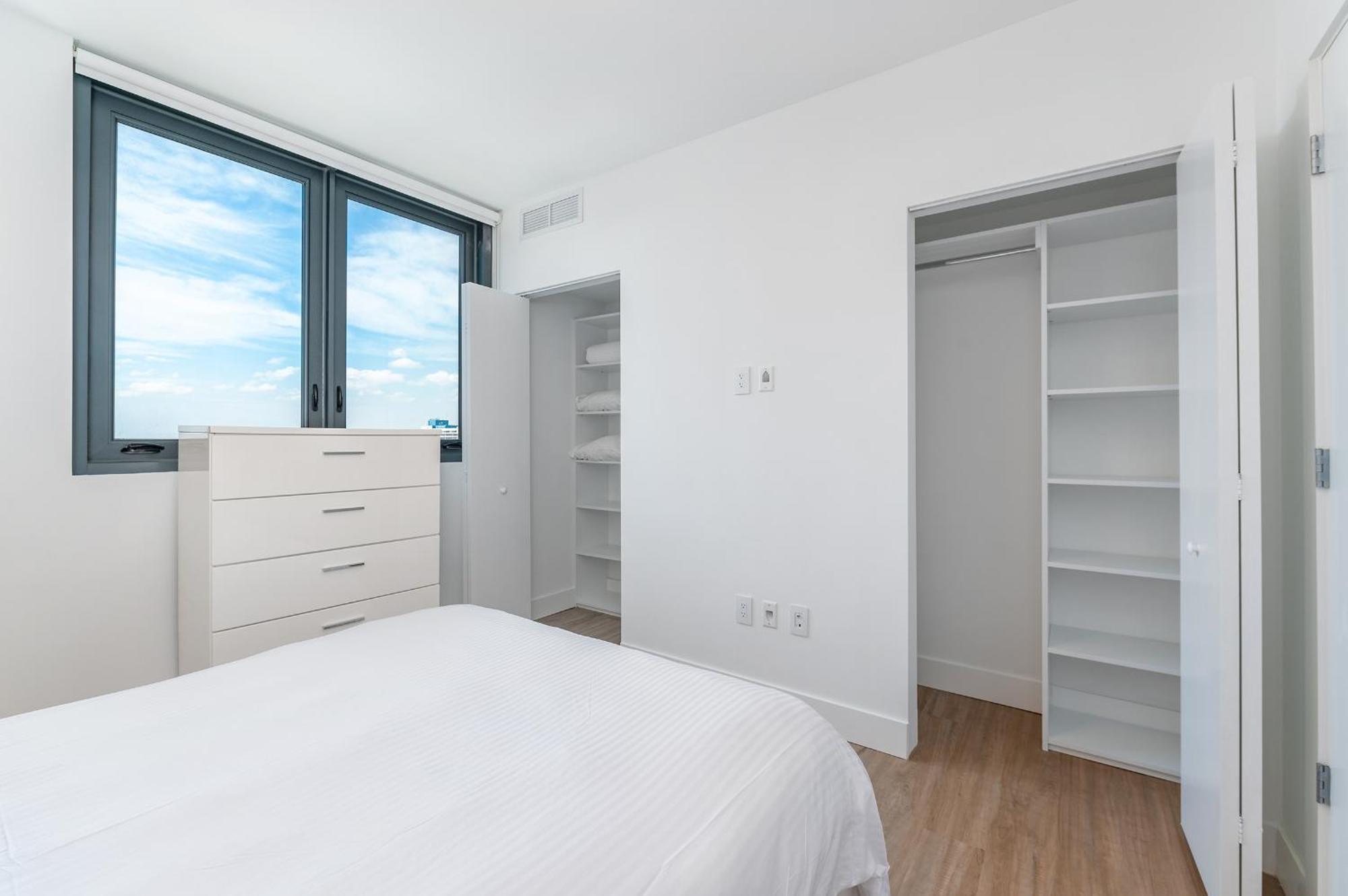 Global Luxury Suites Miami Worldcenter Room photo