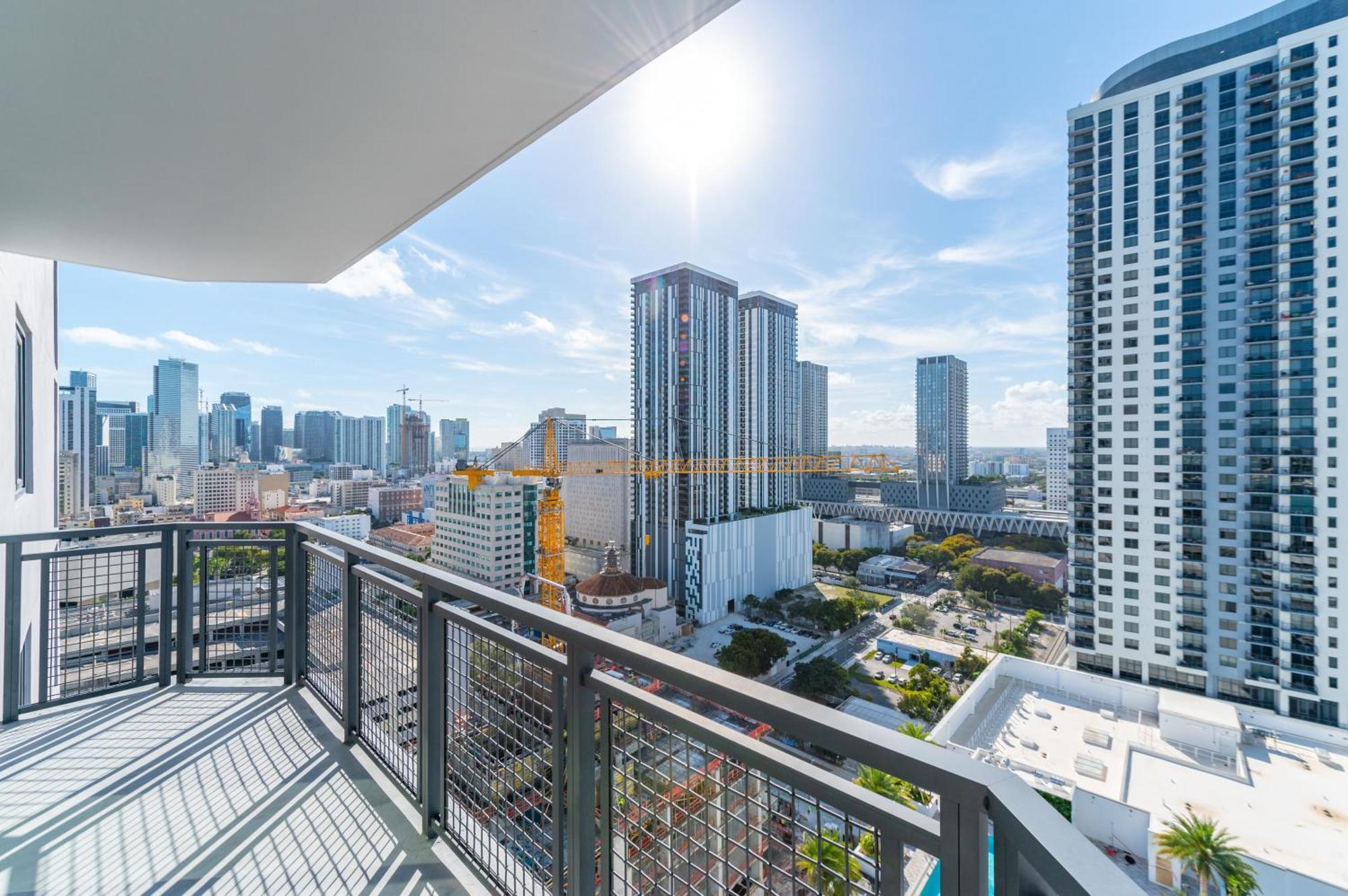 Global Luxury Suites Miami Worldcenter Room photo