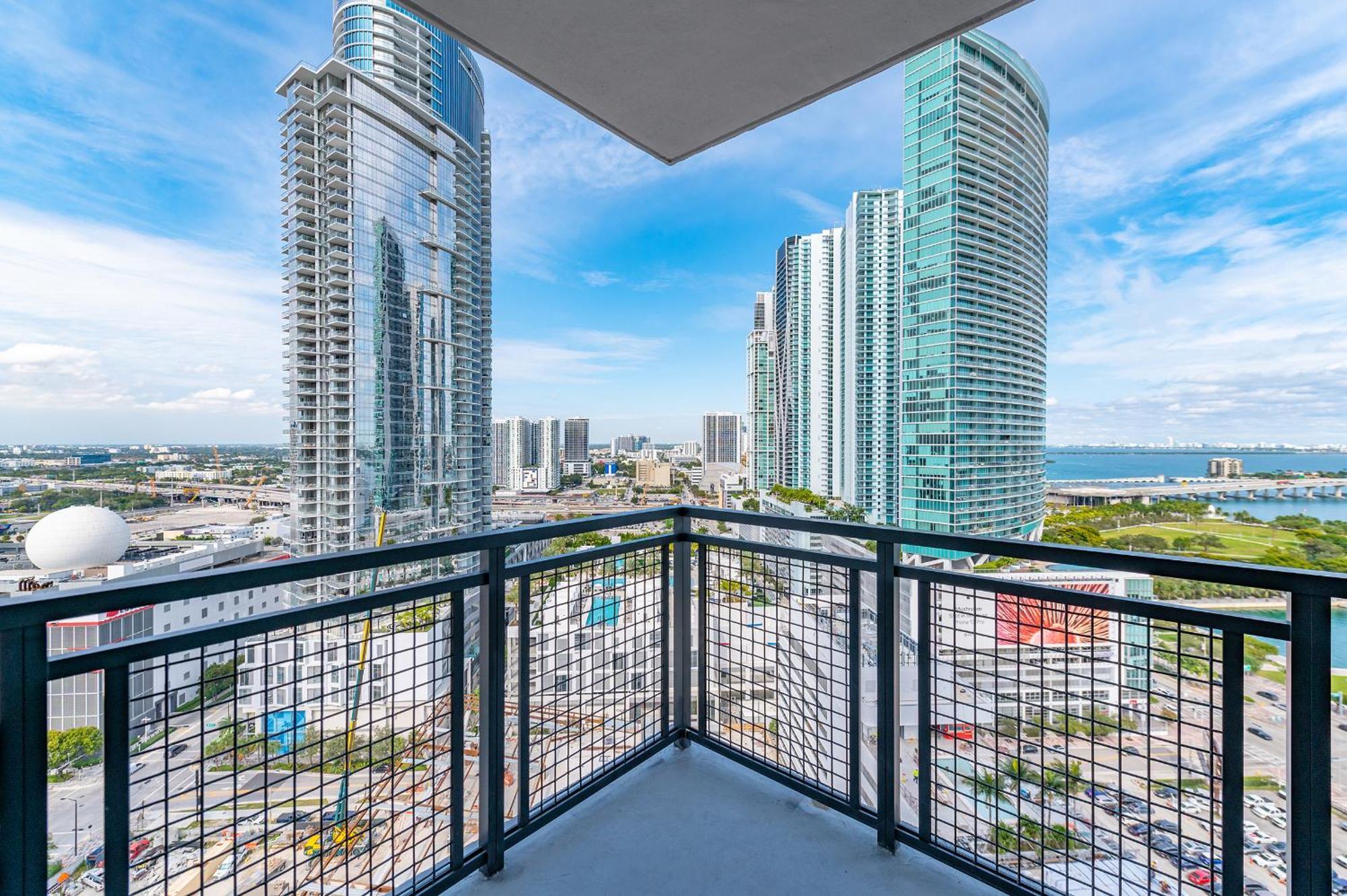 Global Luxury Suites Miami Worldcenter Room photo
